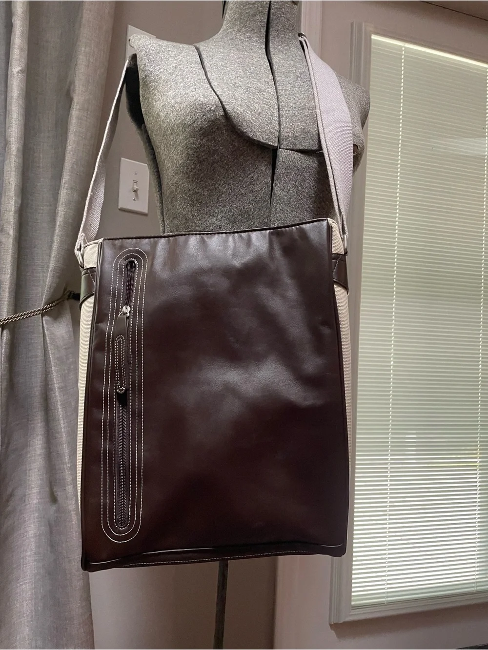 Nike Brown Leather-Style Messenger Crossbody Bag